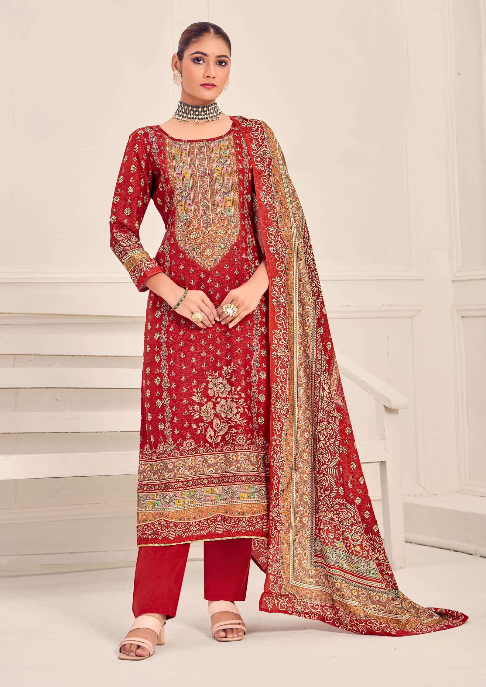 Premium Muslin Suit Set with Dupatta – Aari Work & Four-Side Lace Border